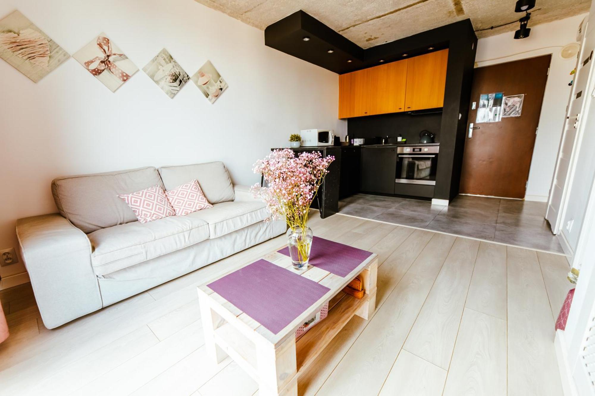 Industrial 9th Floor With Balcony And Views * Warsaw
